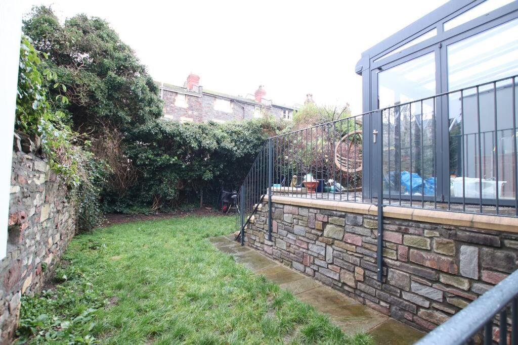 Stylish 2 Bed Home In The Heart Of Clifton Bristol Exterior foto